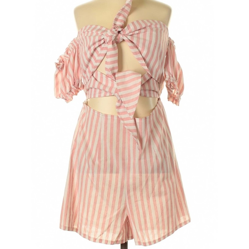 Nasty Gal Stripe Tie Front Romper Pink Striped NEW - Picture 3 of 8